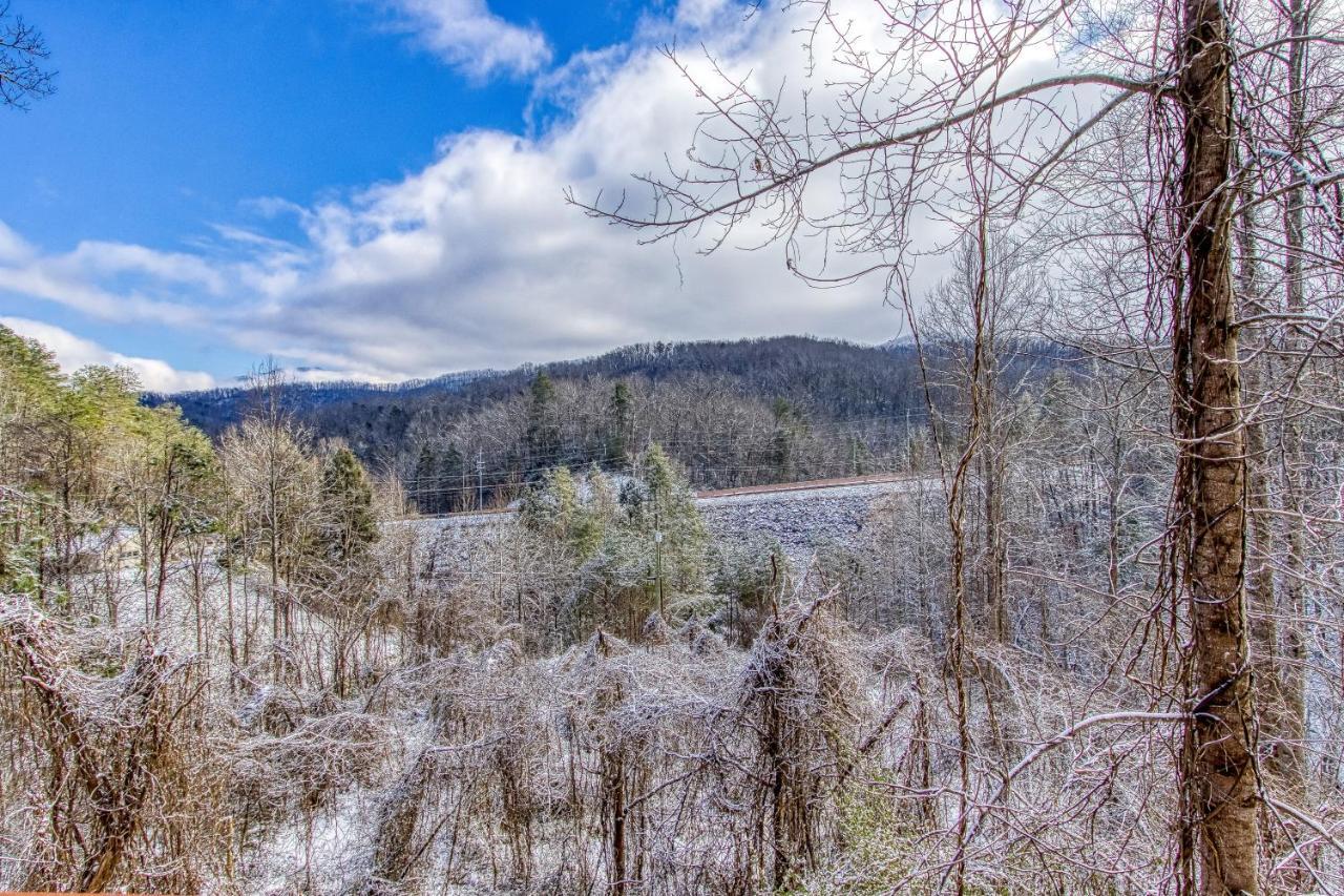 Magical Moments, Hot Tub, Wifi, 1089 Free Tickets Each Paid Day, Dollywood And More Gatlinburg Esterno foto