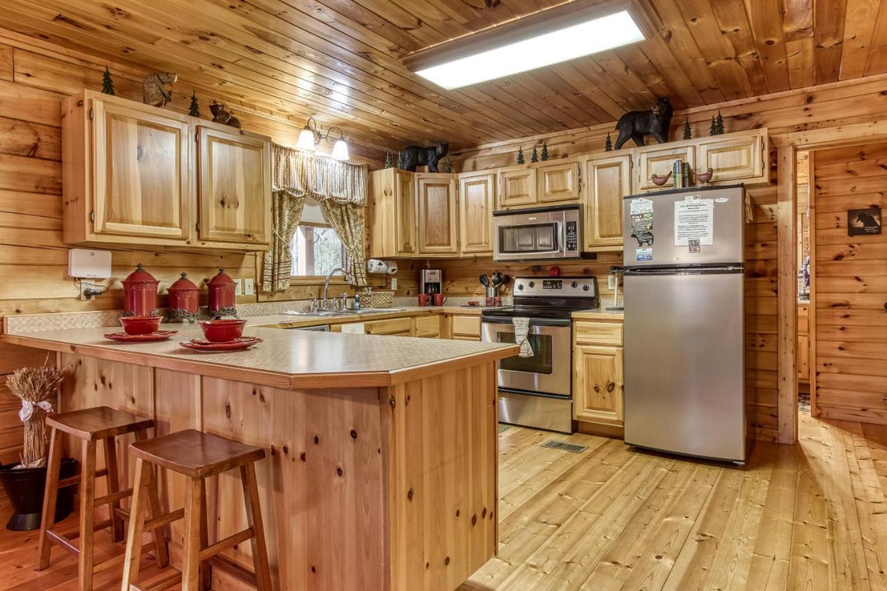 Magical Moments, Hot Tub, Wifi, 1089 Free Tickets Each Paid Day, Dollywood And More Gatlinburg Esterno foto